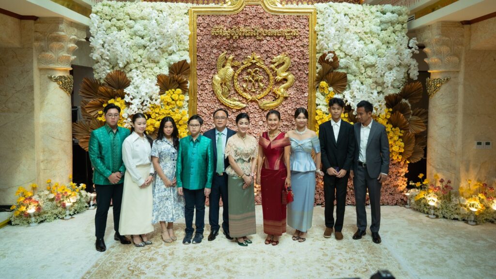 Honorable Prime Minister Hun Sen's Visit to Neak Orknha Kit Meng & Lok Chomteav Orknha Mao Chamnan's New Mansion A Grand Affair
