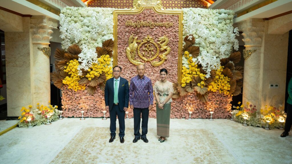 Honorable Prime Minister Hun Sen's Visit to Neak Orknha Kit Meng & Lok Chomteav Orknha Mao Chamnan's New Mansion A Grand Affair