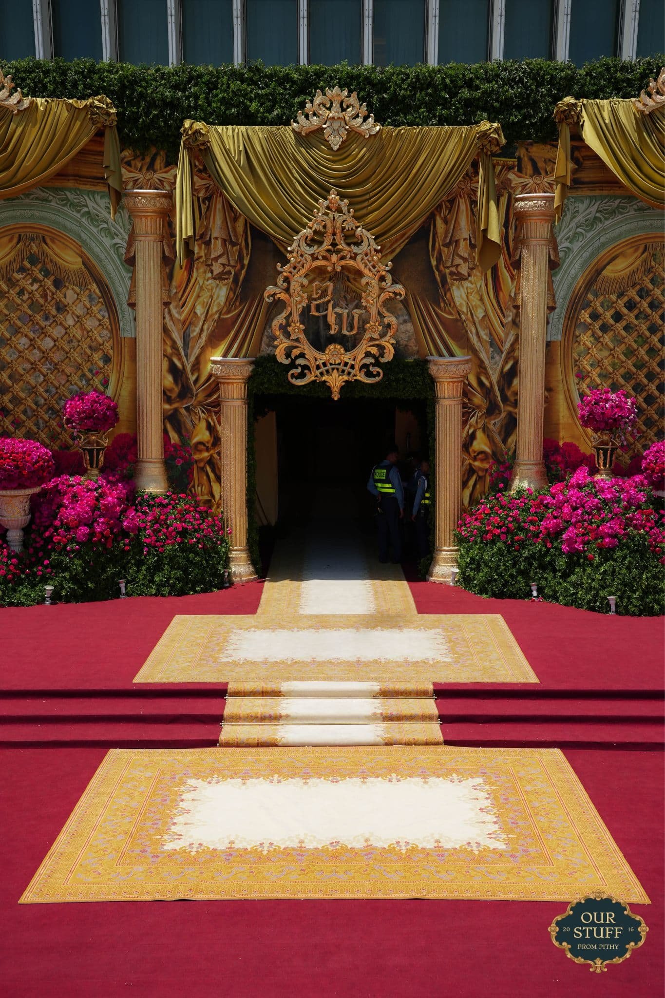 Neak Oknha Mom Vanndy & Lok Chumteav Tieng Palla Wedding Carpet Project
